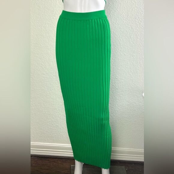 Meshki Crystal Vibrant Green Ribbed Set - Picture 5 of 12